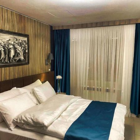 Nani City Hotel Zurich Bagian luar foto