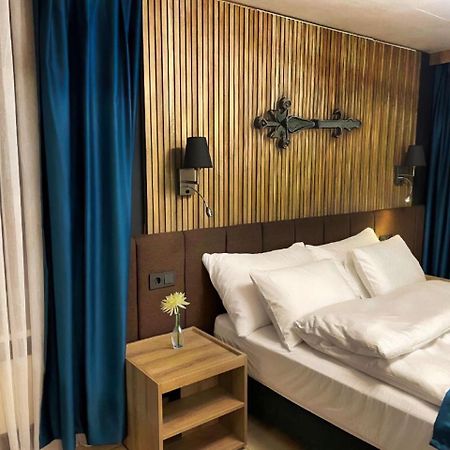 Nani City Hotel Zurich Bagian luar foto