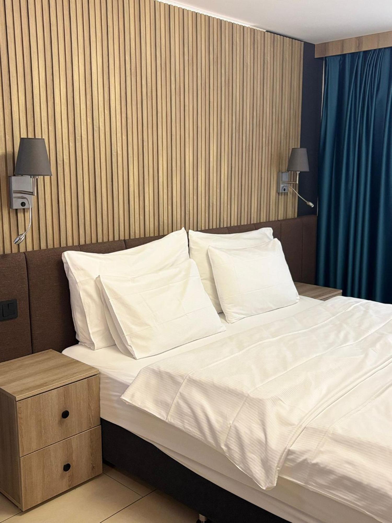 Nani City Hotel Zurich Bagian luar foto